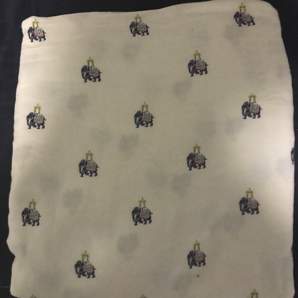 LAST CHANCE☀️New Elephant Full Size Flat Sheet!